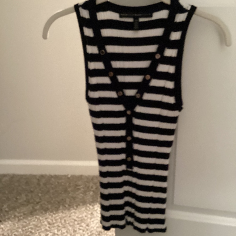 White House Black Market Women’s Tunic Sleeveless Top